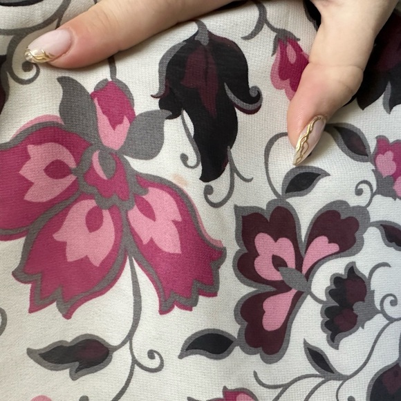 EUC Ann Taylor LOFT Floral Shirt Dress Blouse in black & pink - Picture 7 of 8